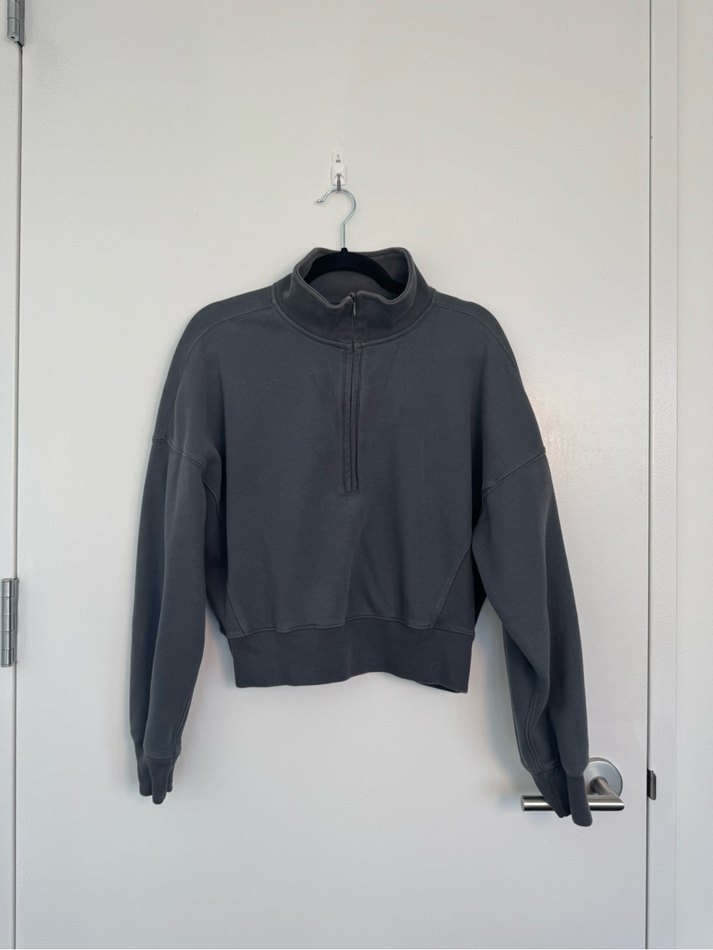 Abercrombie & Fitch Gray Half-Zip Cropped Sweatshirt